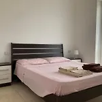 Immersa Tra Le Colline, Appartamento, Vicinissima Al Mare E Con Nuova Piscina סניגליה