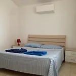 Immersa Tra Le Colline, Appartamento, Vicinissima Al Mare E Con Nuova Piscina דירה