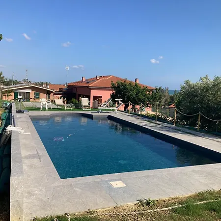 Apartment Immersa Tra Le Colline, Vicinissima Al Mare E Con Nuova Piscina Senigallia