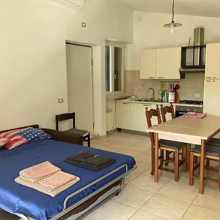 Immersa Tra Le Colline, Appartamento, Vicinissima Al Mare E Con Nuova Piscina