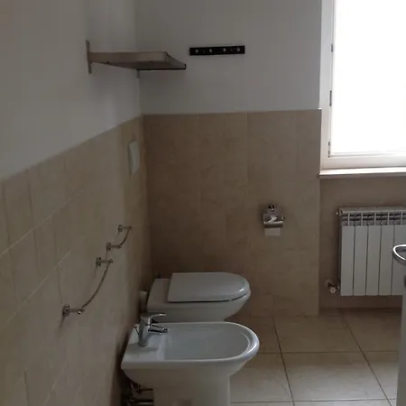 Immersa Tra Le Colline, Appartamento, Vicinissima Al Mare E Con Nuova Piscina Apartament *